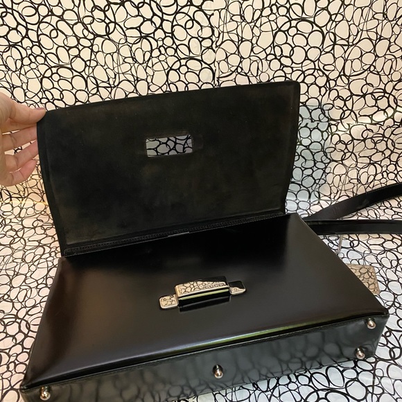 Gucci Shoulder Bag - Picture 5 of 15